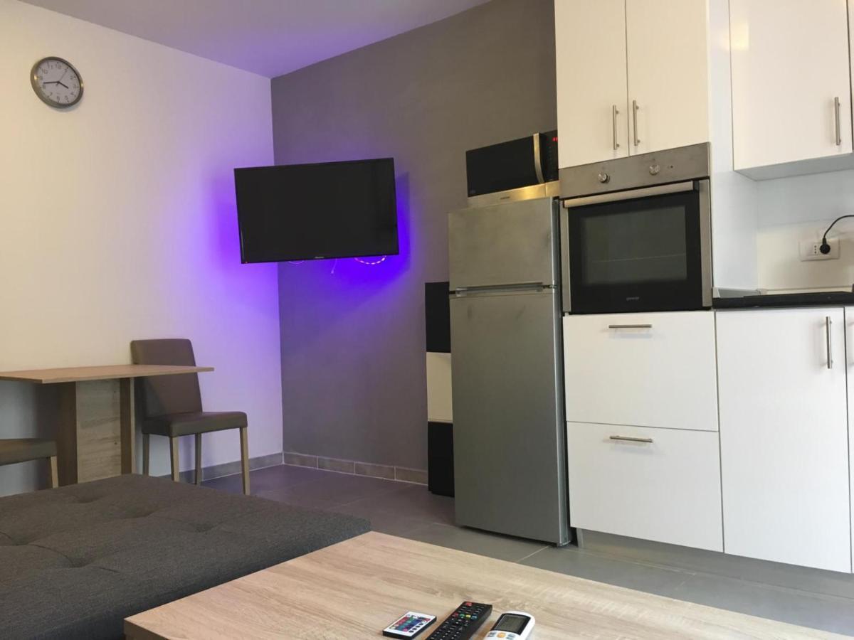 Apartment To Rent Pula Exterior photo